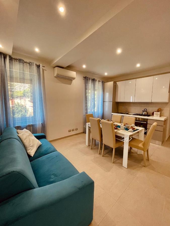 Baia Di Atlantide Apartment Taormina Exterior photo